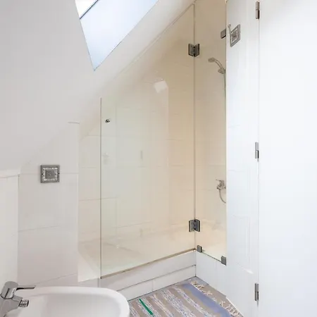 Apartment Santa Catarina Charming Duplex Lisbon